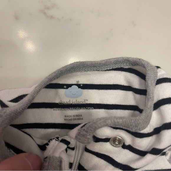 Newborn size bundle - Picture 15 of 16